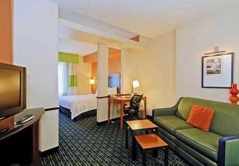 Fairfield Inn And Suites By Marriott Potomac Mills Woodbridge Ngoại thất bức ảnh
